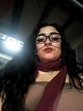 Lila Desiree online show from April 2026 11:44:02 PM