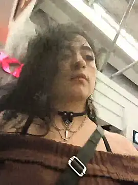 Lila Desiree online show from May 2026 01:57:16 AM