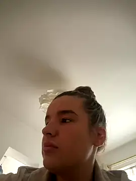 maisiesmithx online show from October 2025 11:32:02 AM