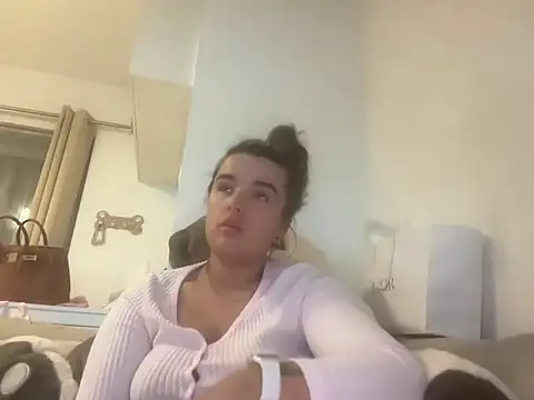 maisiesmithx online show from October 2025 09:59:02 PM