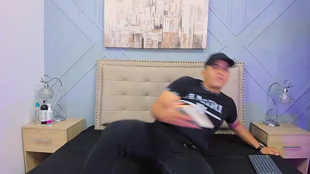 Vale n Matt online show from September 2025 03:30:02 AM