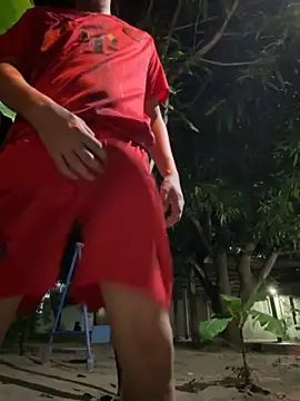 Snapshot of Erick-90 chatting on October 2025 05:31:02 AM Erick-90 online show from October 2025 05:31:02 AM