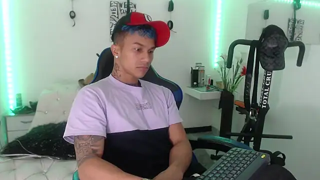 Leonard Price online show from February 2025 03:02:01 AM