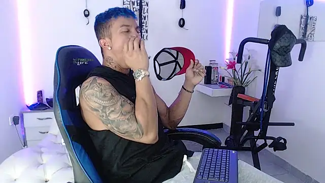 Leonard Price online show from March 2025 05:53:01 AM