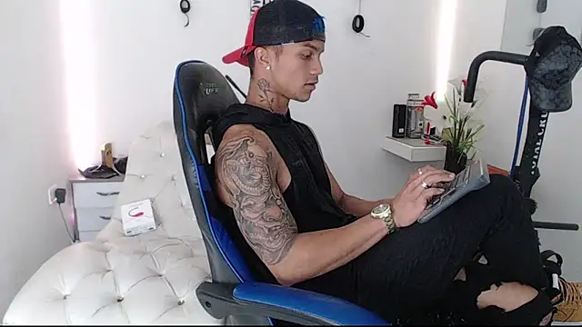 Leonard Price online show from March 2025 12:52:01 PM