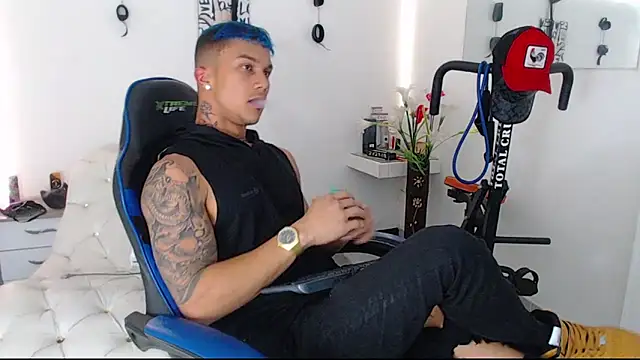 Leonard Price online show from March 2025 02:05:02 AM