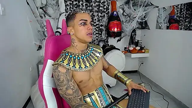 Leonard Price online show from October 2025 07:42:01 AM