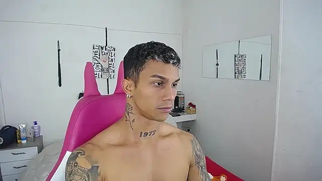 Leonard Price online show from November 2025 09:56:02 AM