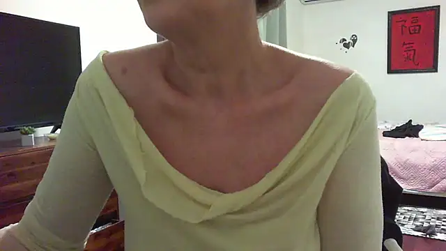   Angel78   online show from May 2026 01:07:02 PM