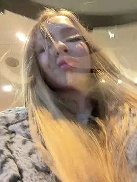 Snapshot of mur_girl chatting on December 2024 09:55:02 AM mur girl online show from December 2024 09:55:02 AM