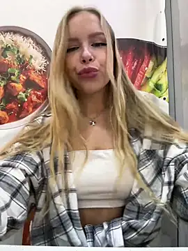 Snapshot of mur_girl chatting on January 2025 11:39:02 AM mur girl online show from January 2025 11:39:02 AM