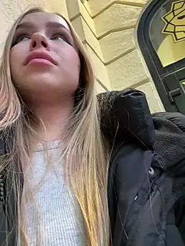 Snapshot of mur_girl chatting on February 2025 02:41:01 PM mur girl online show from February 2025 02:41:01 PM