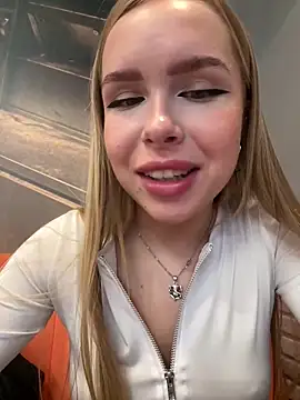 Snapshot of mur_girl chatting on February 2025 11:09:02 AM mur girl online show from February 2025 11:09:02 AM