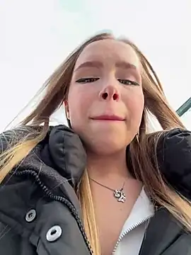 Snapshot of mur_girl chatting on February 2025 02:14:02 PM mur girl online show from February 2025 02:14:02 PM