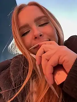 Snapshot of mur_girl chatting on March 2025 11:42:01 AM mur girl online show from March 2025 11:42:01 AM