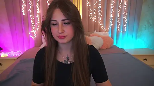 GentleAdellee online show from December 2025 01:50:02 PM