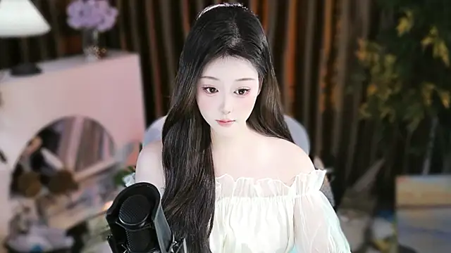 Snapshot of Arwyn-rr chatting on November 2025 10:59:01 AM Arwyn-rr online show from November 2025 10:59:01 AM