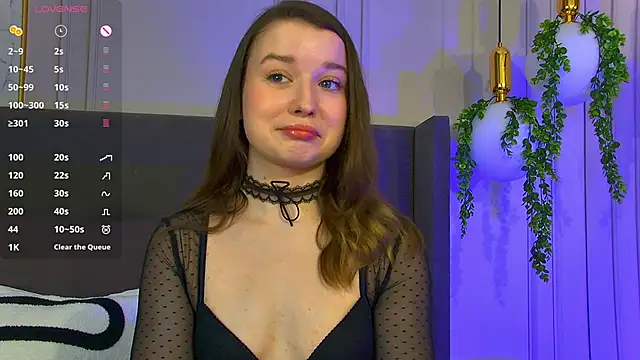 Snapshot of MichelleHaynes chatting on January 2025 02:58:01 PM MichelleHaynes online show from January 2025 02:58:01 PM