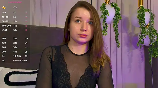 Snapshot of MichelleHaynes chatting on January 2025 06:43:02 PM MichelleHaynes online show from January 2025 06:43:02 PM