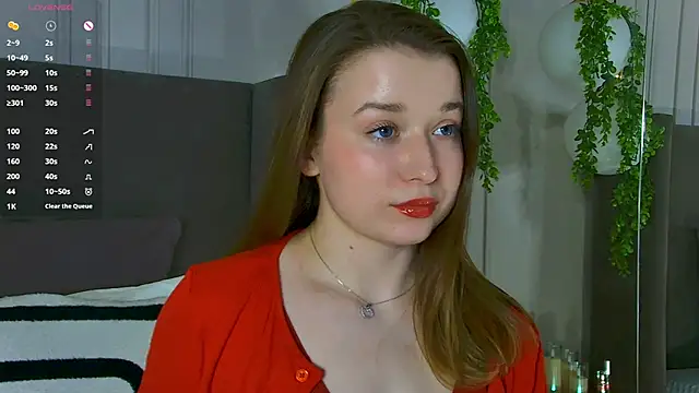 Snapshot of MichelleHaynes chatting on March 2025 05:34:02 PM MichelleHaynes online show from March 2025 05:34:02 PM