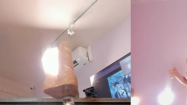 lupeebony online show from May 2026 01:57:16 AM