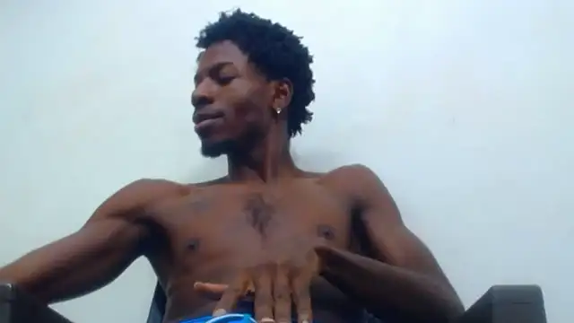 Snapshot of jaycolinss chatting on October 2025 03:03:02 AM jaycolinss online show from October 2025 03:03:02 AM