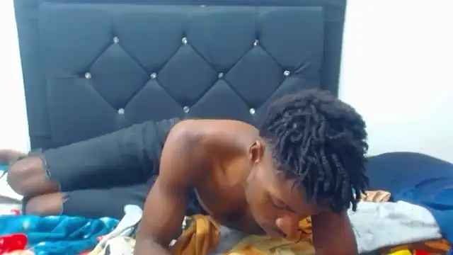 Snapshot of jaycolinss chatting on November 2025 04:13:02 PM jaycolinss online show from November 2025 04:13:02 PM