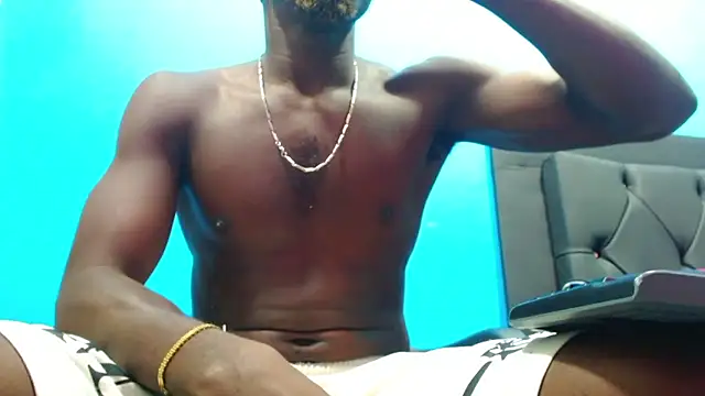 Snapshot of jaycolinss chatting on January 2026 07:40:01 PM jaycolinss online show from January 2026 07:40:01 PM