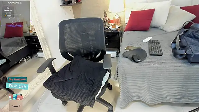 Mariana c1 online show from May 2026 02:03:01 PM