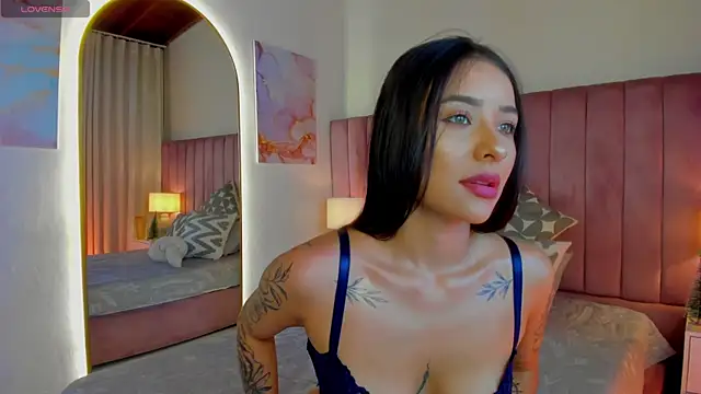 Snapshot of SweetGirl______ chatting on December 2025 10:45:02 AM SweetGirl online show from December 2025 10:45:02 AM