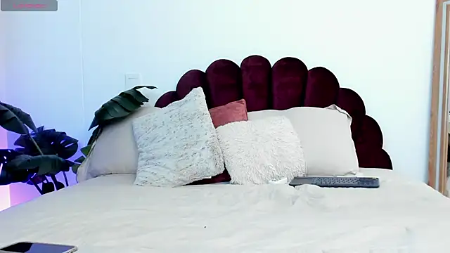 Snapshot of SweetGirl______ chatting on January 2026 10:07:02 AM SweetGirl online show from January 2026 10:07:02 AM