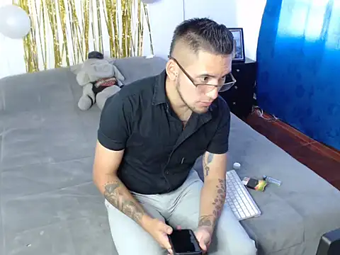 Snapshot of Jeiison_duf chatting on December 2025 07:31:01 PM Jeiison duf online show from December 2025 07:31:01 PM