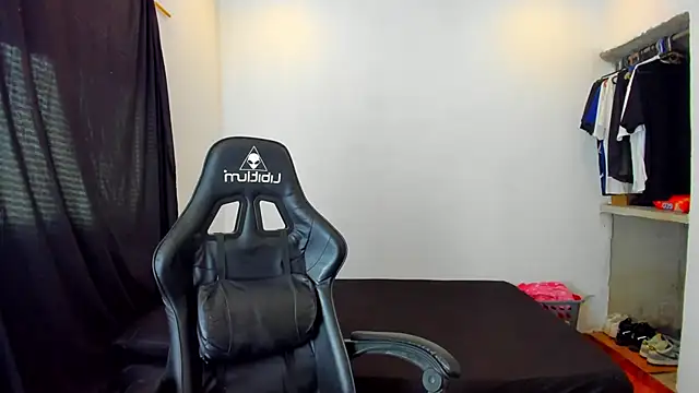 daddy jhons online show from March 2025 08:09:01 PM