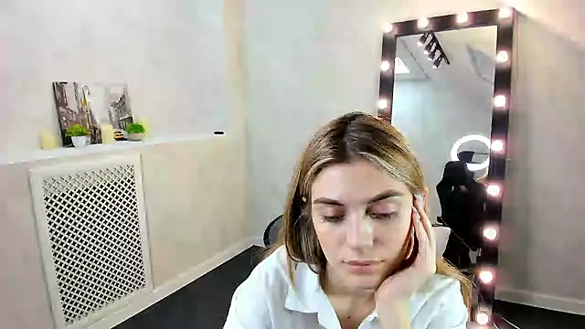 Cherry Price online show from December 2024 03:47:02 AM