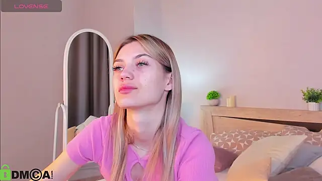 Snapshot of Cherry_Price chatting on December 2025 11:53:01 PM Cherry Price online show from December 2025 11:53:01 PM