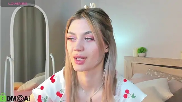 Snapshot of Cherry_Price chatting on December 2025 12:05:02 AM Cherry Price online show from December 2025 12:05:02 AM