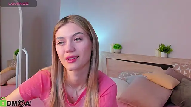 Snapshot of Cherry_Price chatting on December 2025 12:18:02 AM Cherry Price online show from December 2025 12:18:02 AM