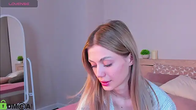 Snapshot of Cherry_Price chatting on January 2026 12:58:01 AM Cherry Price online show from January 2026 12:58:01 AM