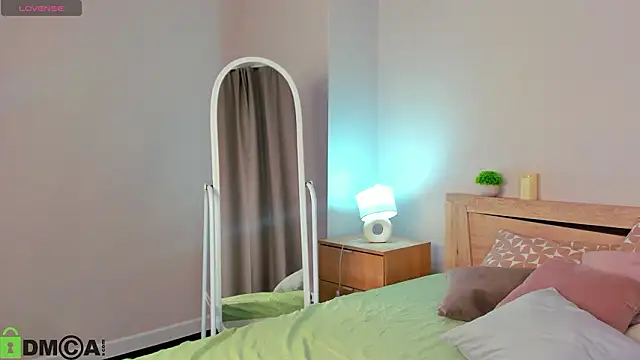 Snapshot of Cherry_Price chatting on February 2026 11:36:02 PM Cherry Price online show from February 2026 11:36:02 PM