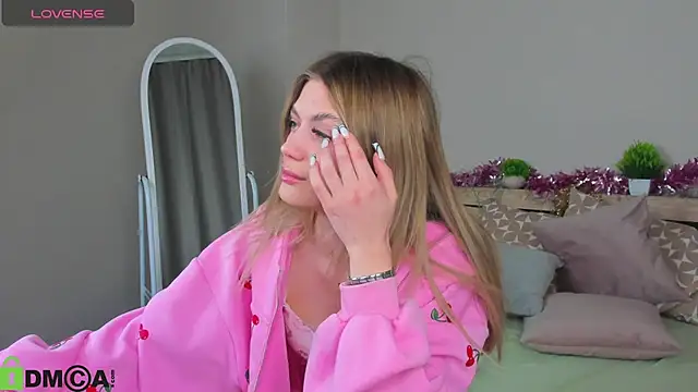 Snapshot of Cherry_Price chatting on February 2026 11:58:02 PM Cherry Price online show from February 2026 11:58:02 PM