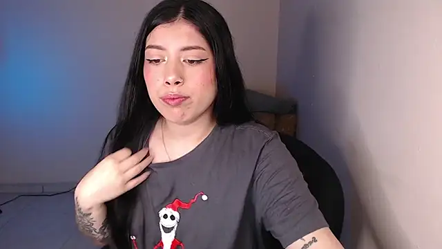 Snapshot of iam_emy chatting on February 2026 01:20:02 AM iam emy online show from February 2026 01:20:02 AM