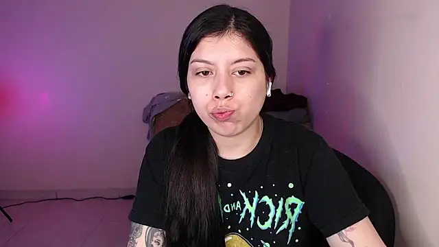 Snapshot of iam_emy chatting on February 2026 04:27:02 AM iam emy online show from February 2026 04:27:02 AM