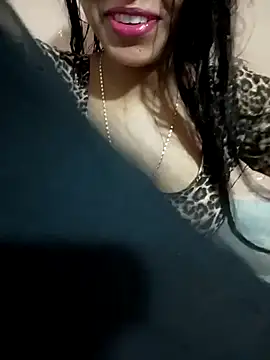 Sania-Love online show from February 2025 06:41:01 AM