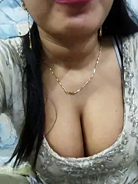 Snapshot of Sania-Love chatting on April 2026 02:27:02 AM Sania-Love online show from April 2026 02:27:02 AM