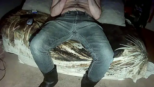 Spunwhiteboy1992 online show from December 2025 01:40:02 PM