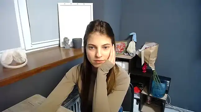 felicity gold online show from February 2025 12:01:02 PM