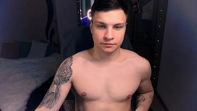 handsome guy01 online show from December 2024 09:35:01 PM