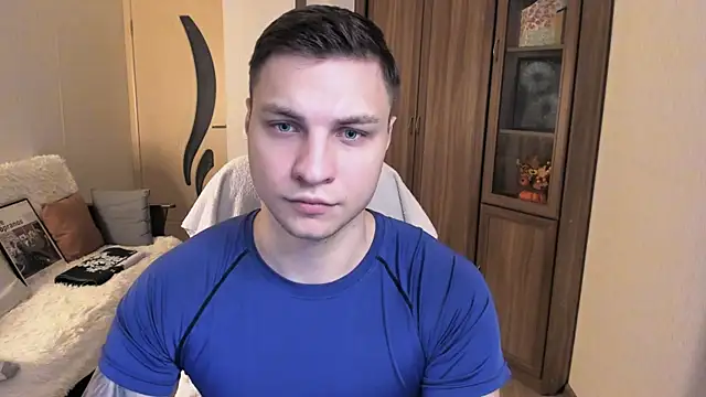 handsome guy01 online show from September 2025 07:30:02 PM