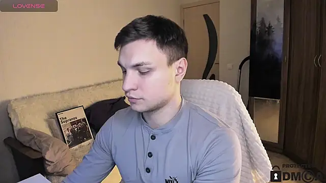 handsome guy01 online show from October 2025 07:02:02 PM