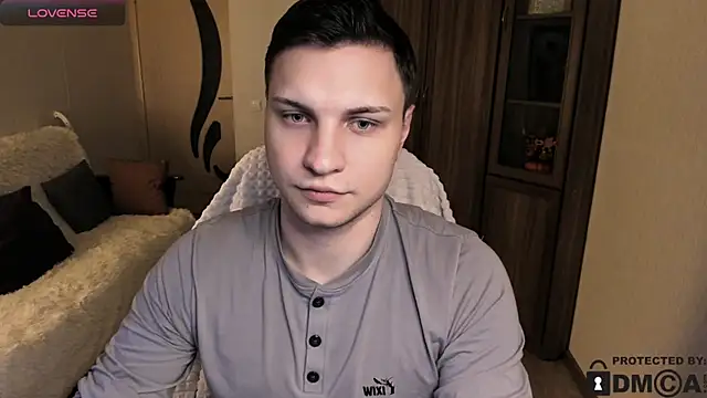 handsome guy01 online show from November 2025 06:57:02 PM